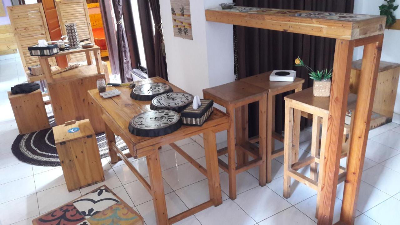 Rumah Roso Homestay Джок'якарта Екстер'єр фото
