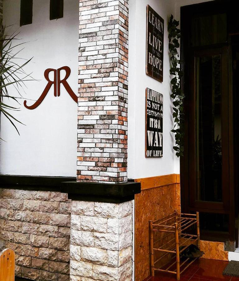 Rumah Roso Homestay Джок'якарта Екстер'єр фото