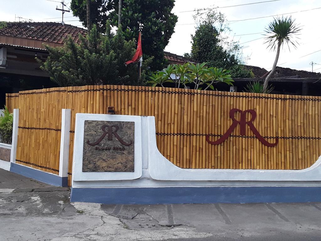Rumah Roso Homestay Джок'якарта Екстер'єр фото
